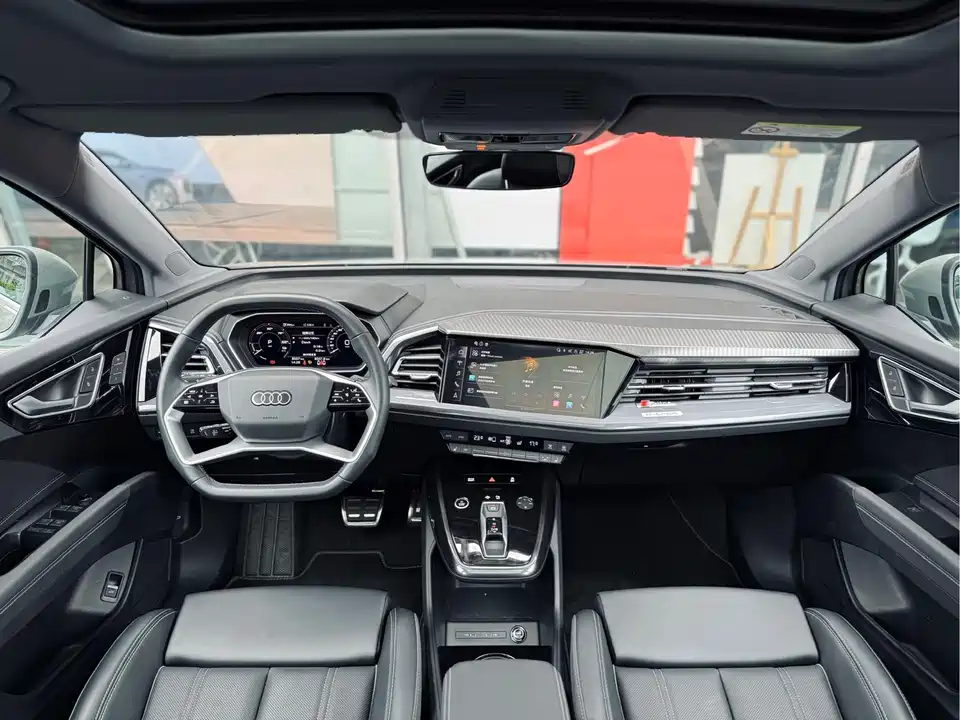 Audi Q4 Audi Q4