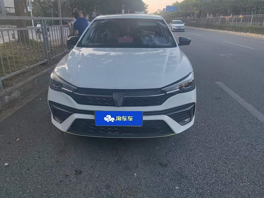Roewe i5