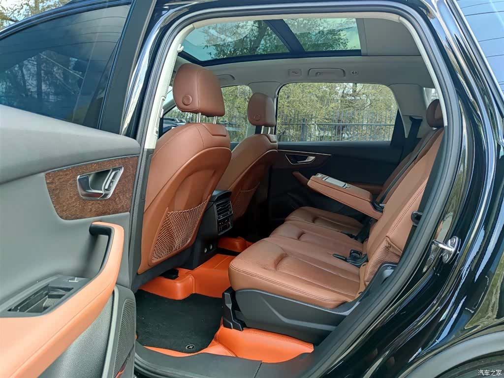 Audi Q7, 2024 10
