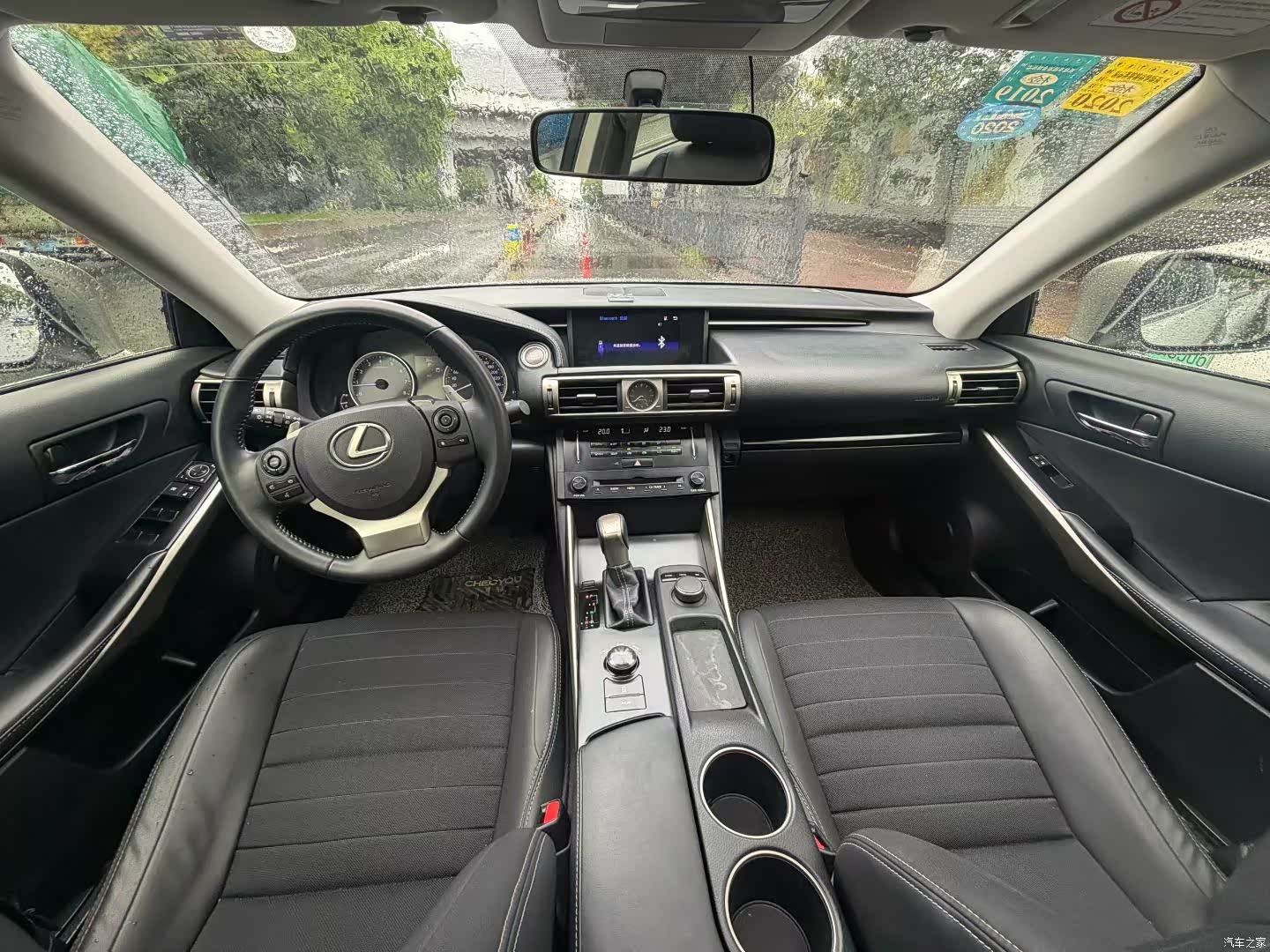 Lexus IS, 2013 9