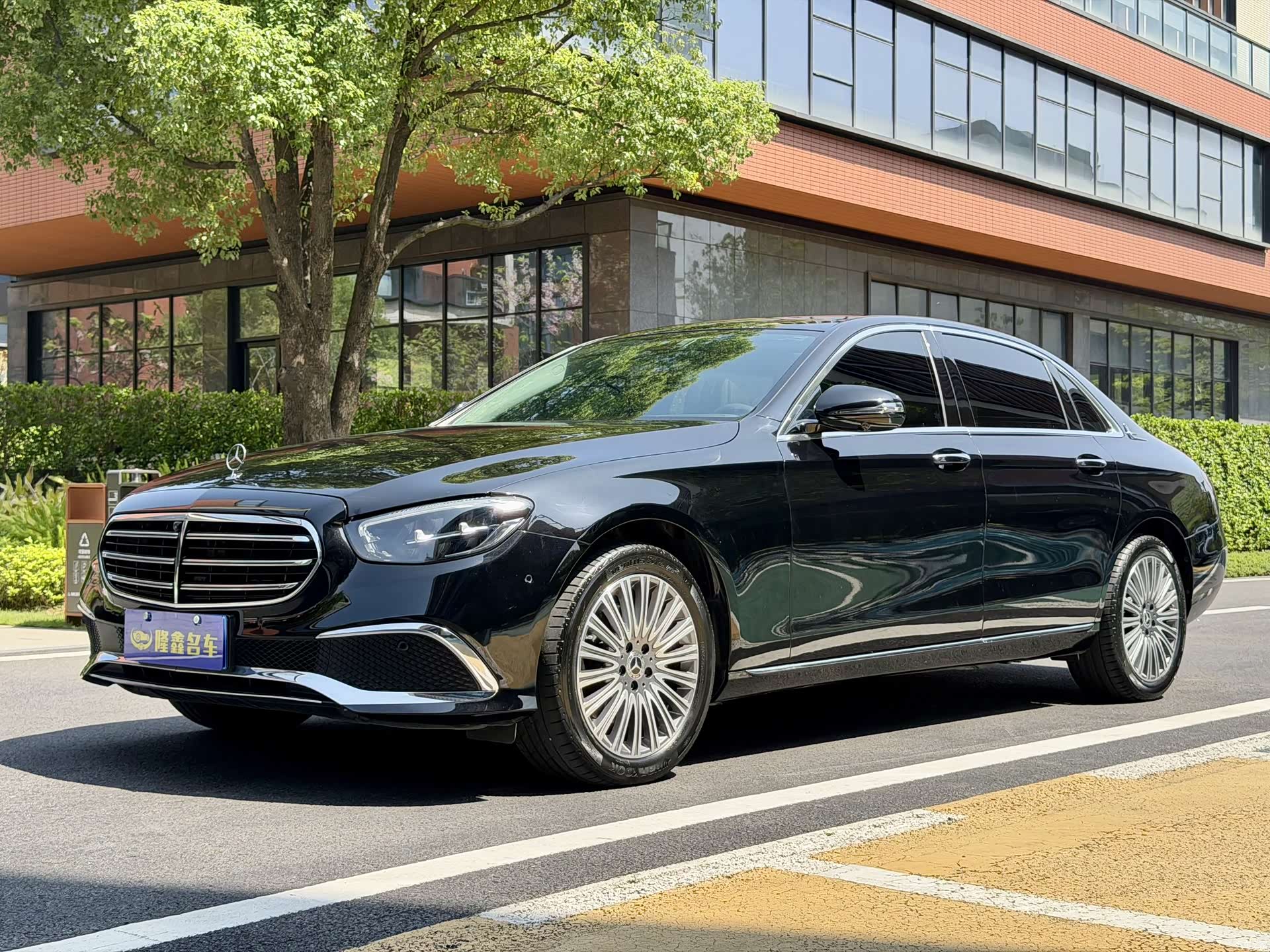 Mercedes-Benz E-Class, 2022 4