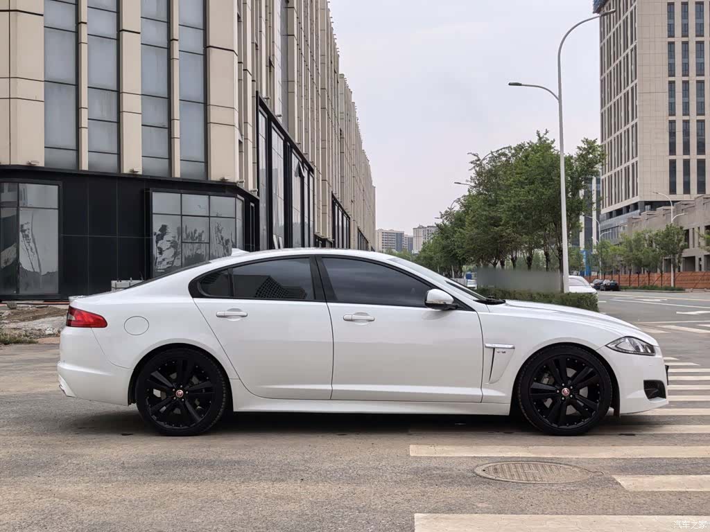 Jaguar XF, 2014 7
