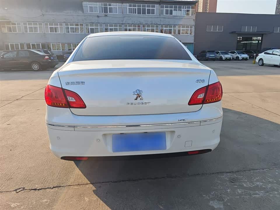 Peugeot 408
