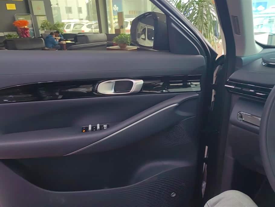 Geely Galaxy Galaxy E5