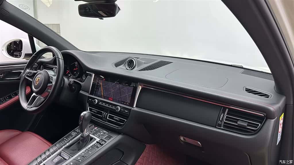 Porsche Macan, 2022 14