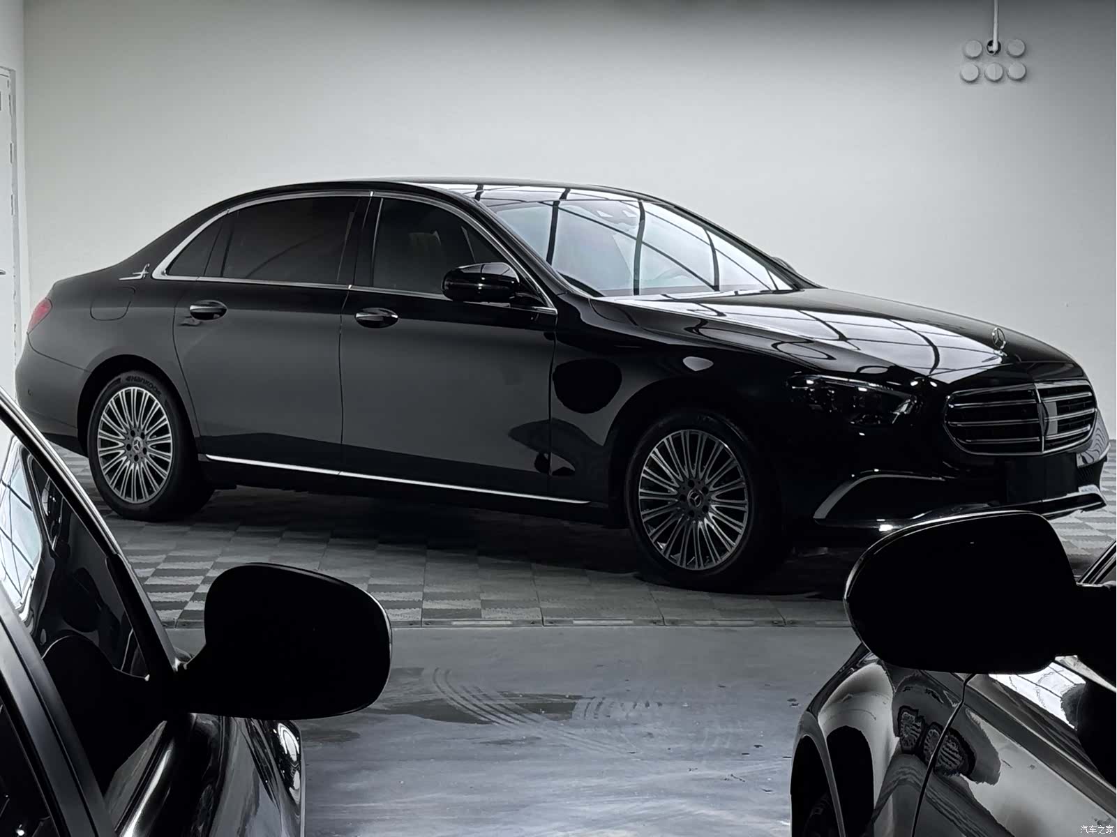 Mercedes-Benz E-Class, 2021 3