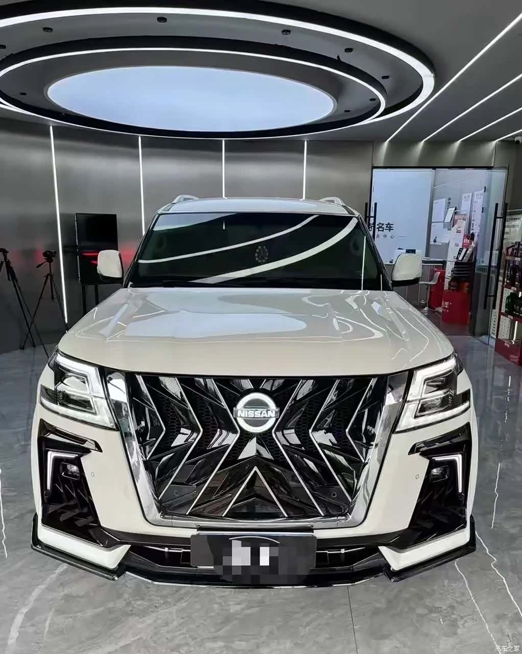 Nissan Patrol, 2020 11