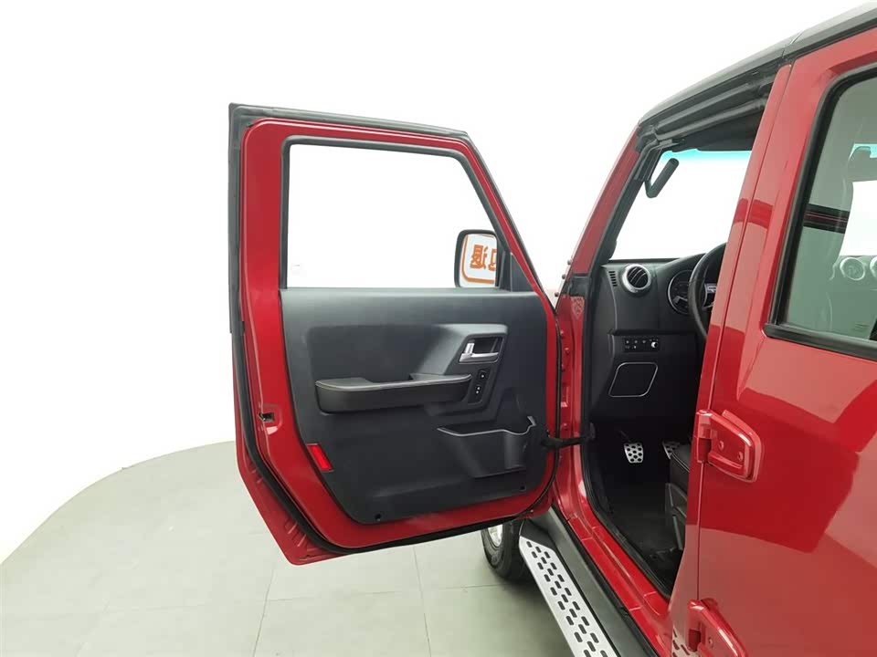 Beijing BJ40
