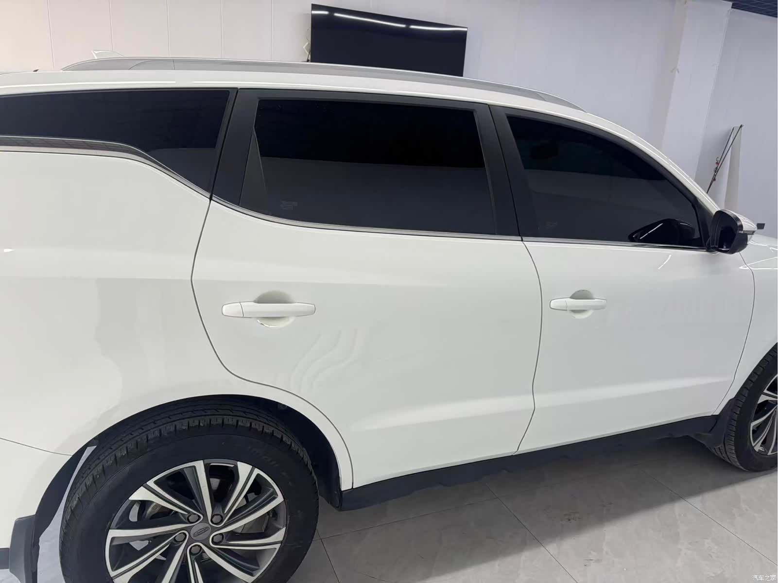 Geely X6, 2022 8
