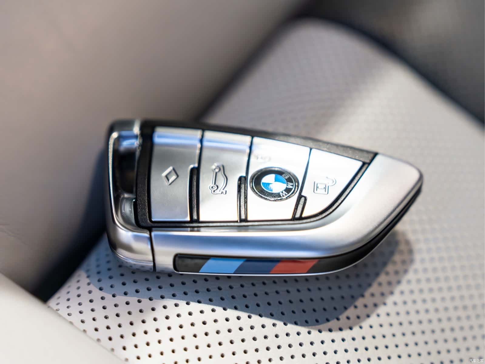 BMW M5, 2023 25