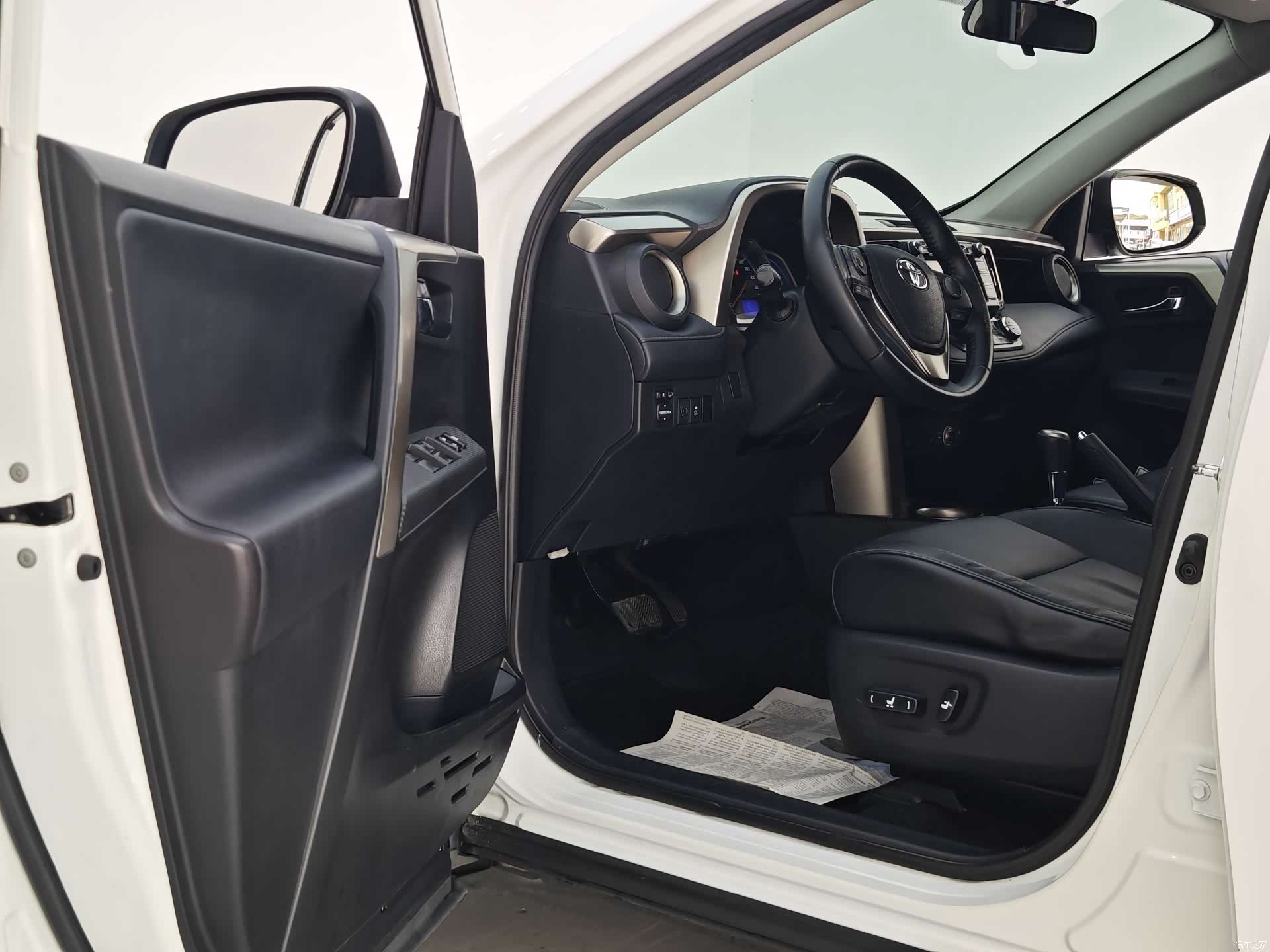 Toyota RAV4, 2014 12