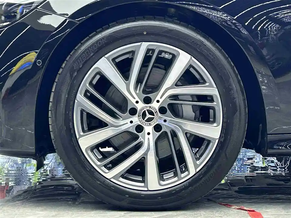 Mercedes-Benz E-class Mercedes-Benz E-class