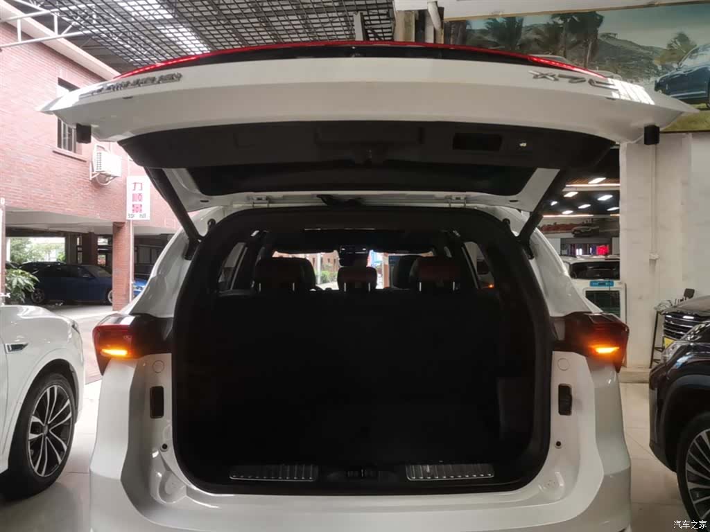 Jetour X70, 2020 19