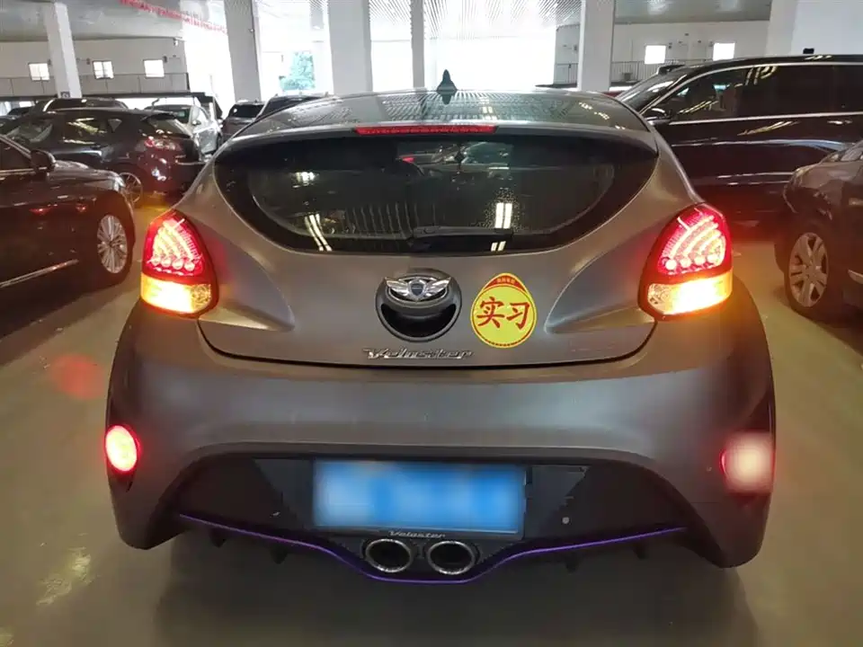 Hyundai Veloster