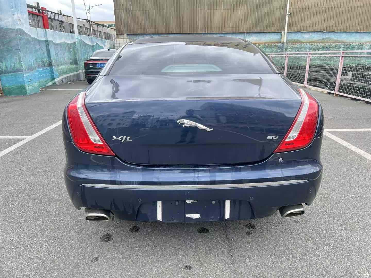 Jaguar XJ, 2013 7