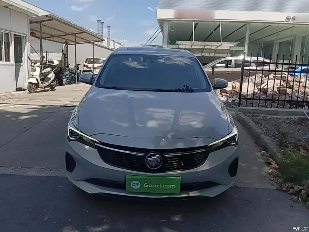 Buick Verano, 2022 3