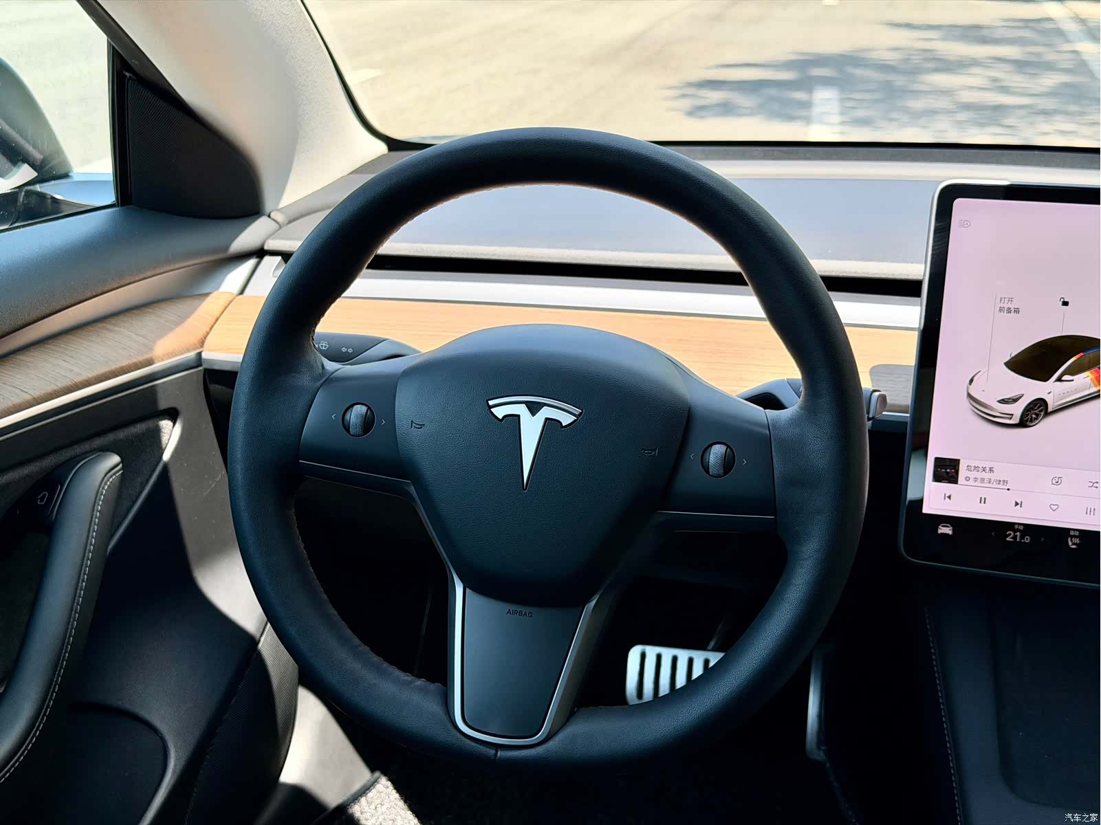 Tesla Model 3, 2021 10