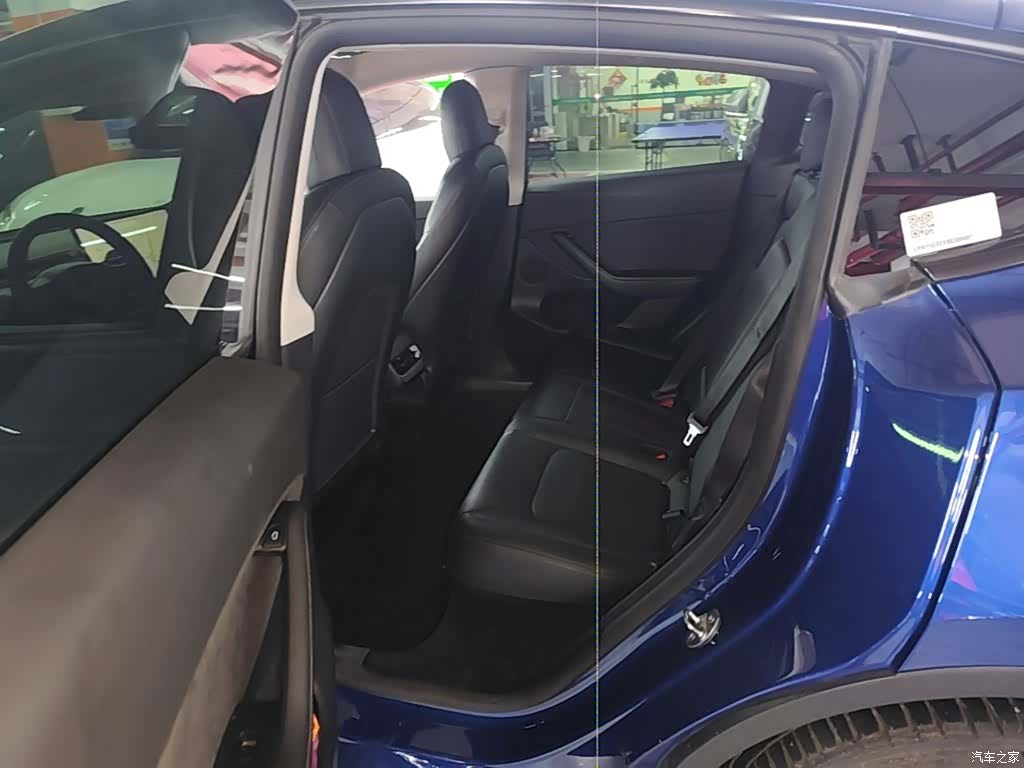 Tesla Model Y, 2021 17