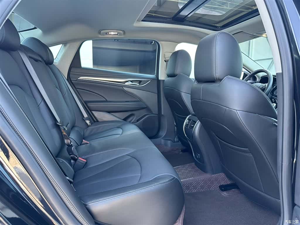 Buick LaCrosse, 2022 18