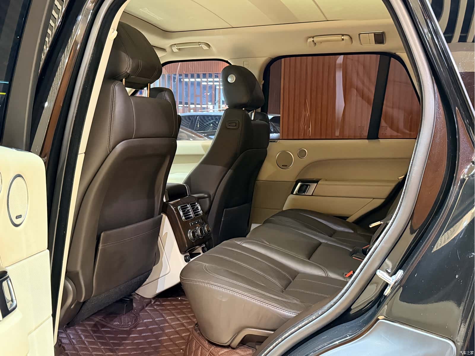 Land Rover Range Rover, 2016 10