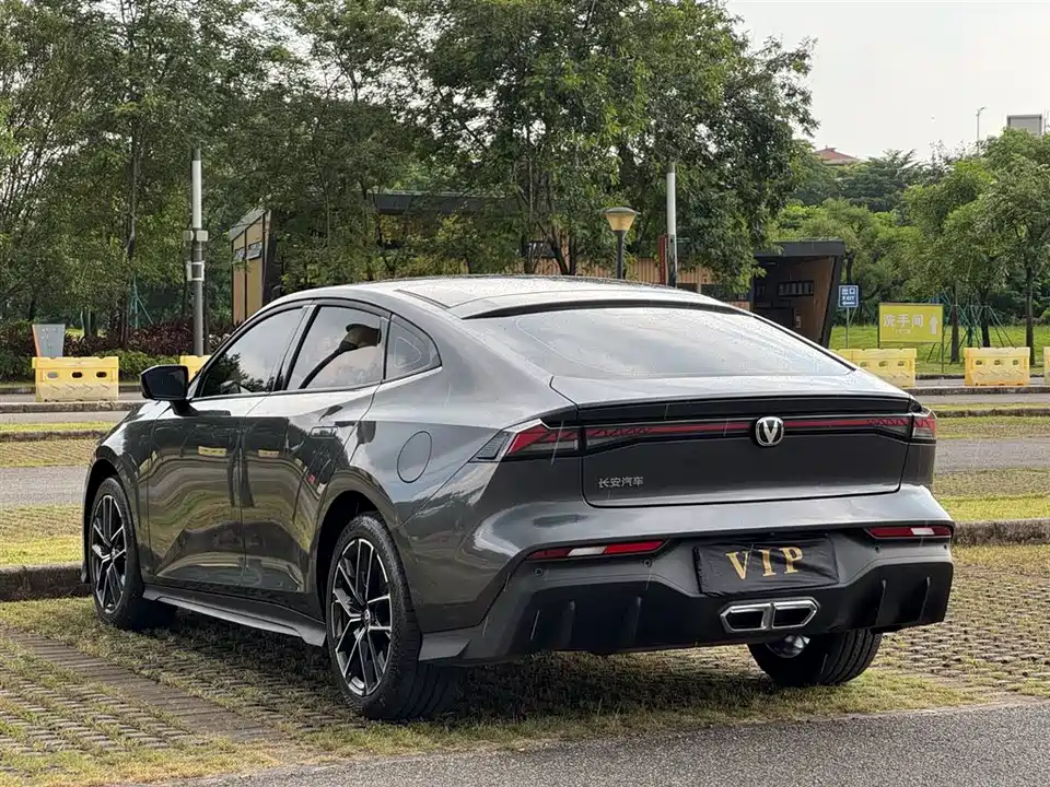 Changan UNI-V Smart iDD