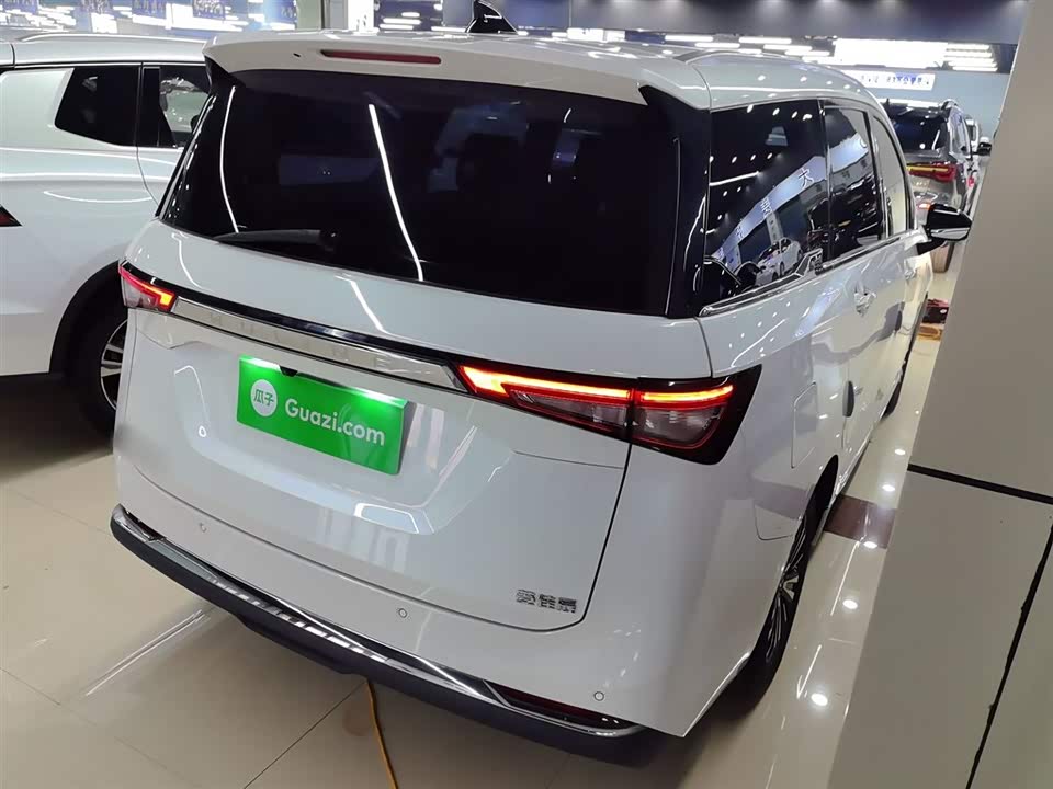 Wuling Wuling Jiachen