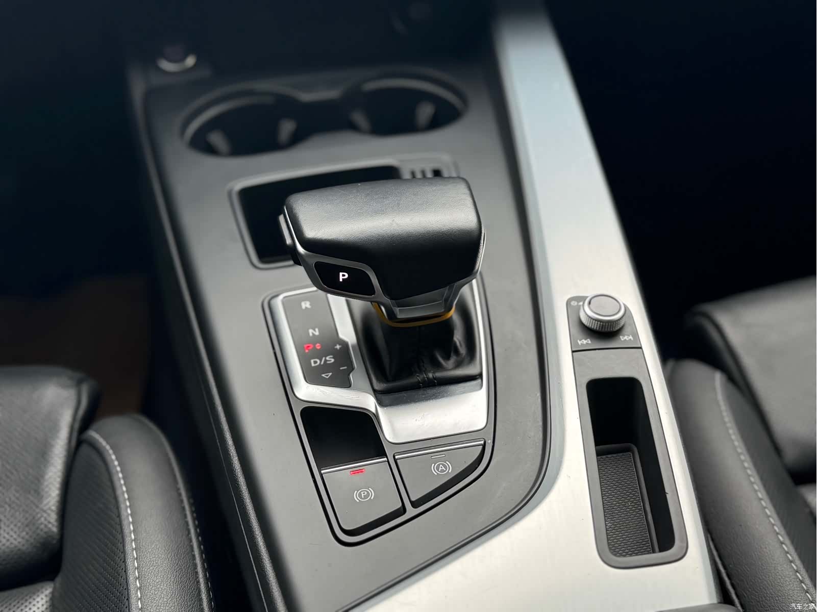 Audi A4L, 2022 13