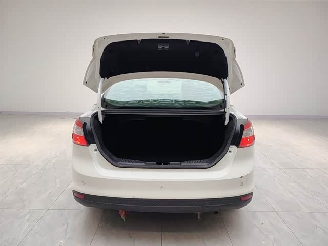 Ford Focus 2015, фото 14