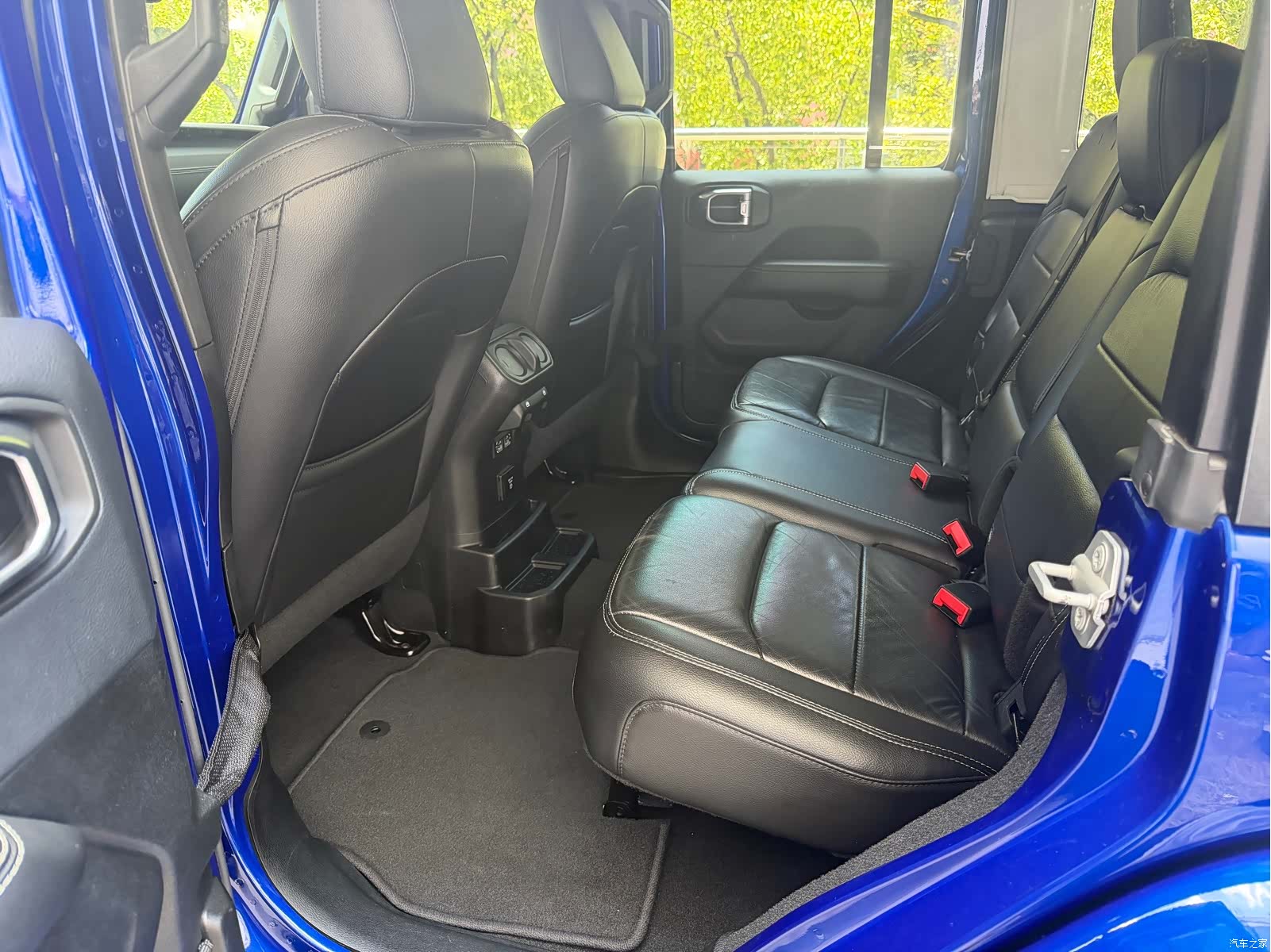 Jeep Wrangler, 2019 9