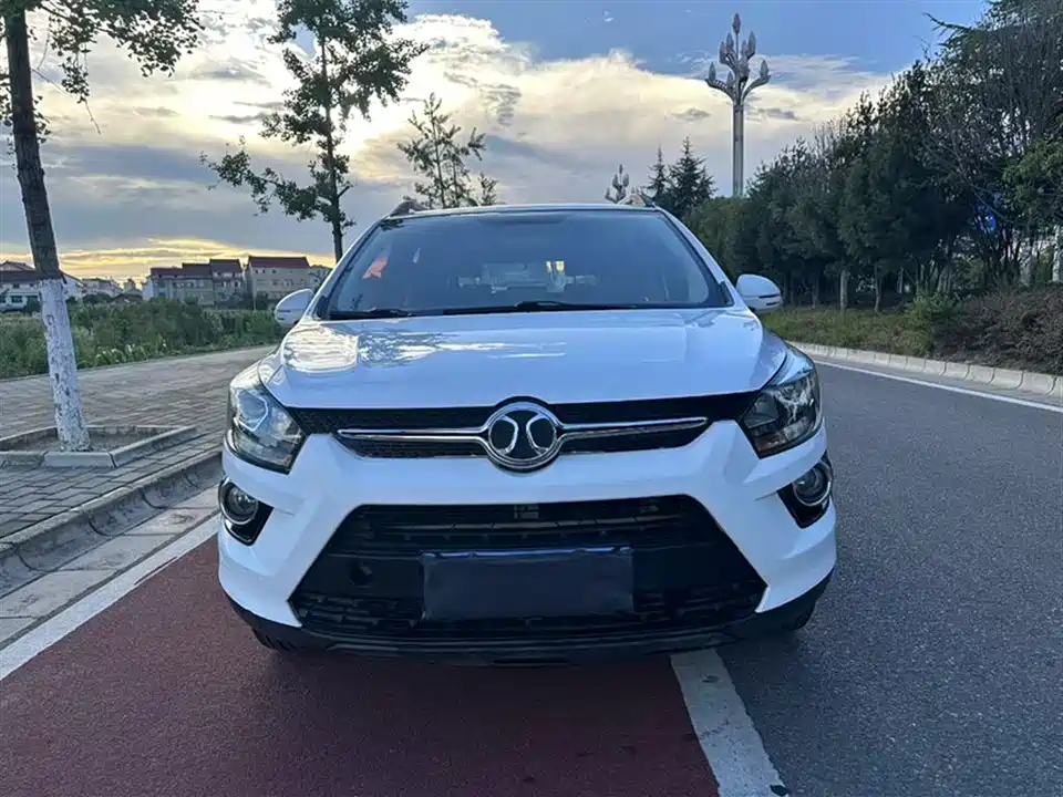 BAIC Shenbao X25 BAIC Shenbao X25