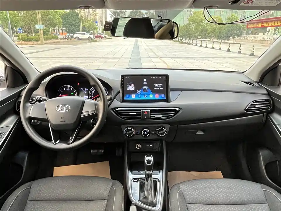 Hyundai Yuedong