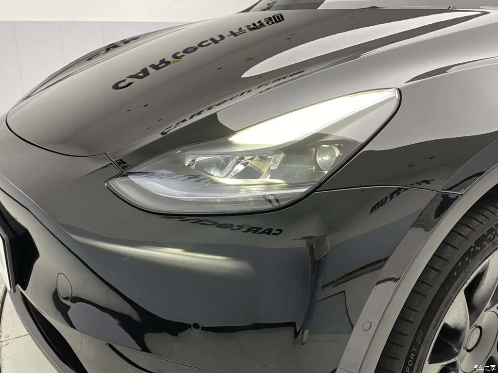 Tesla Model Y, 2024 9