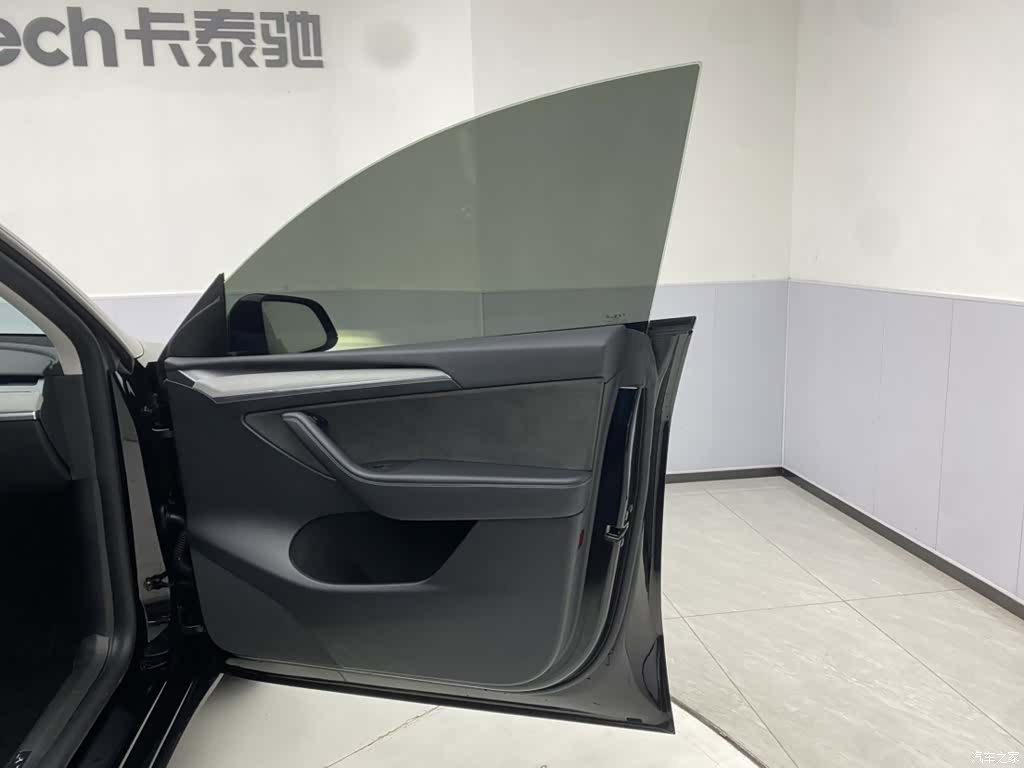 Tesla Model Y, 2024 25