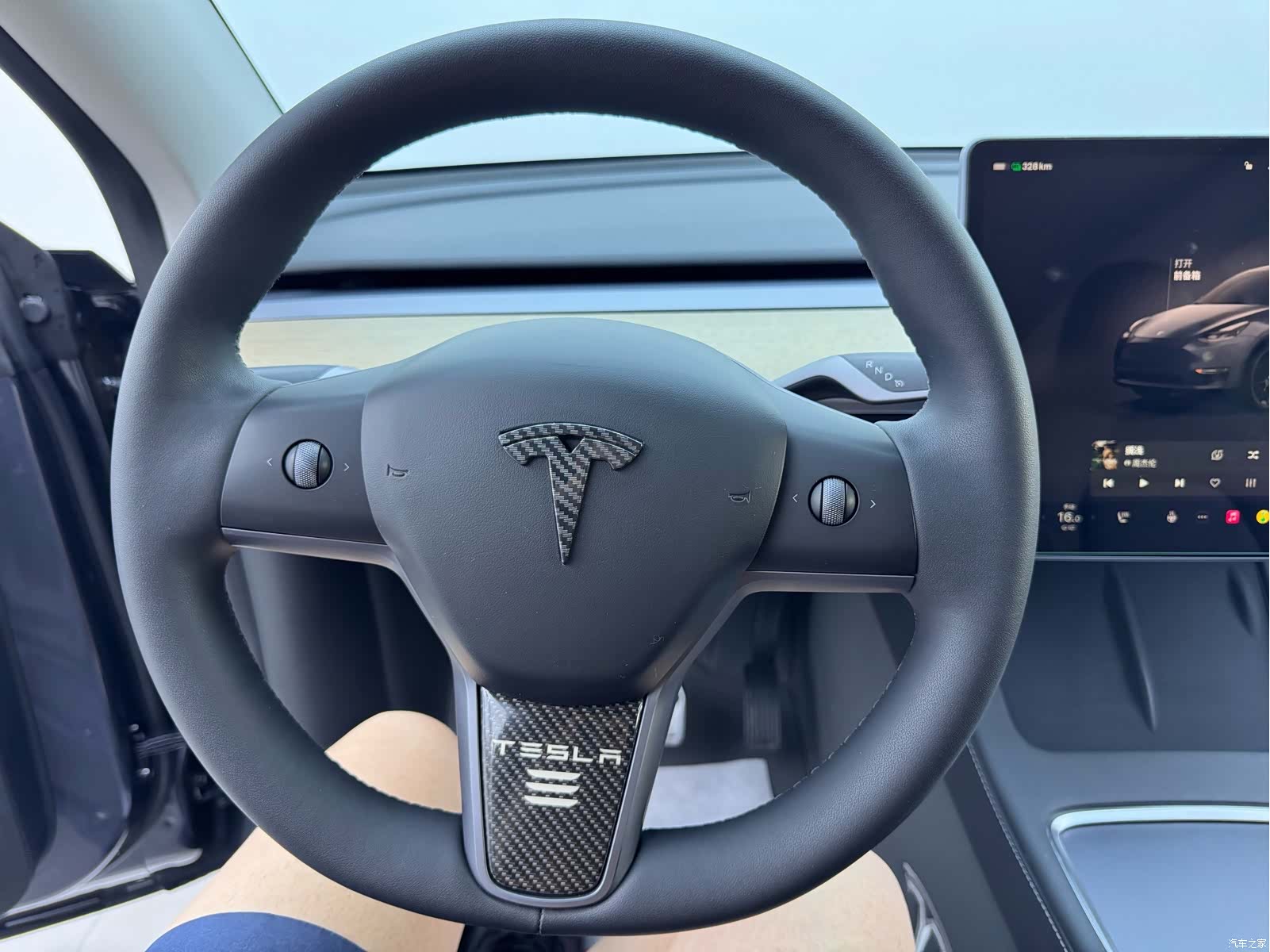 Tesla Model Y, 2022 11