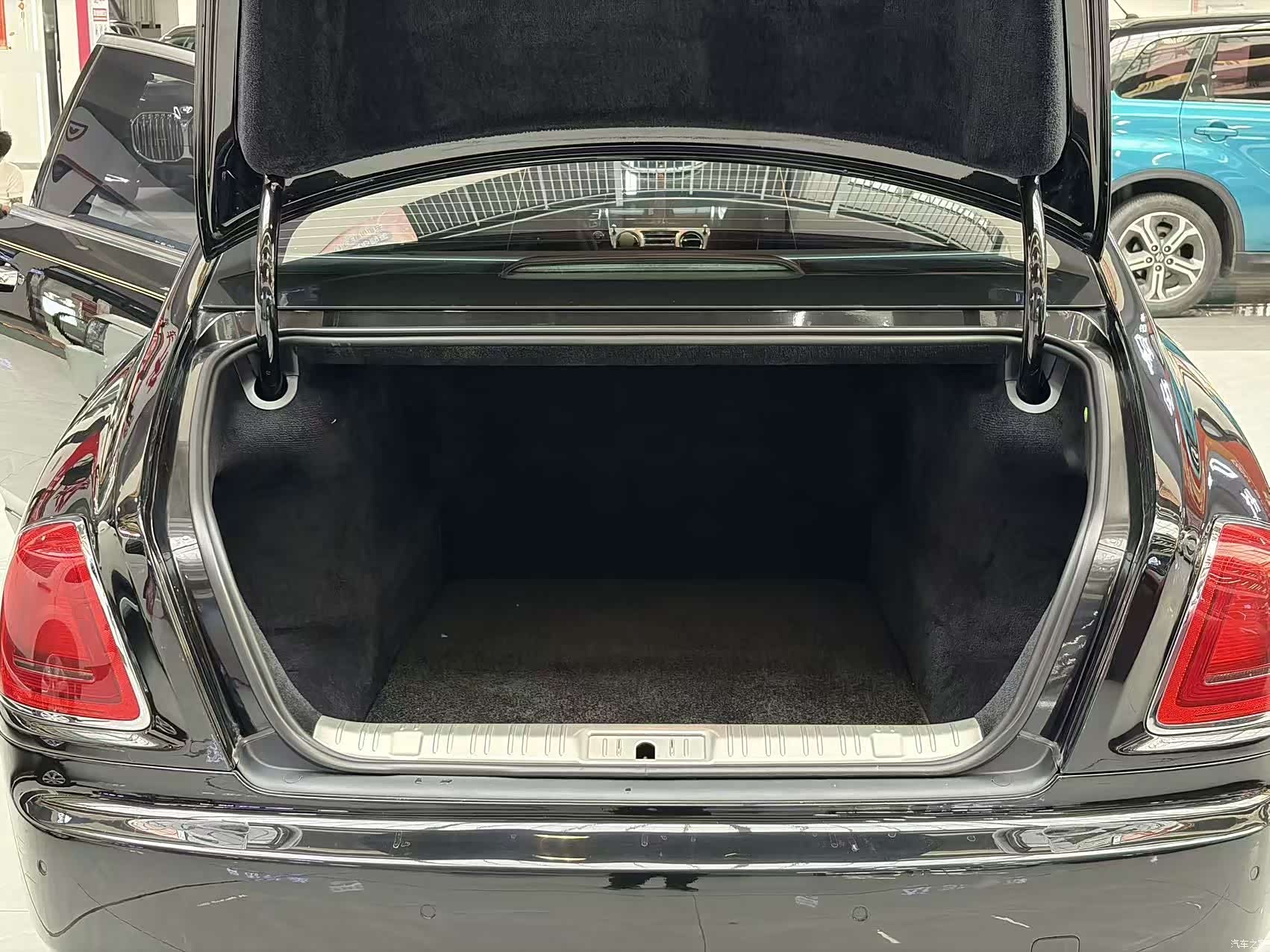 Rolls-Royce Ghost, 2016 19