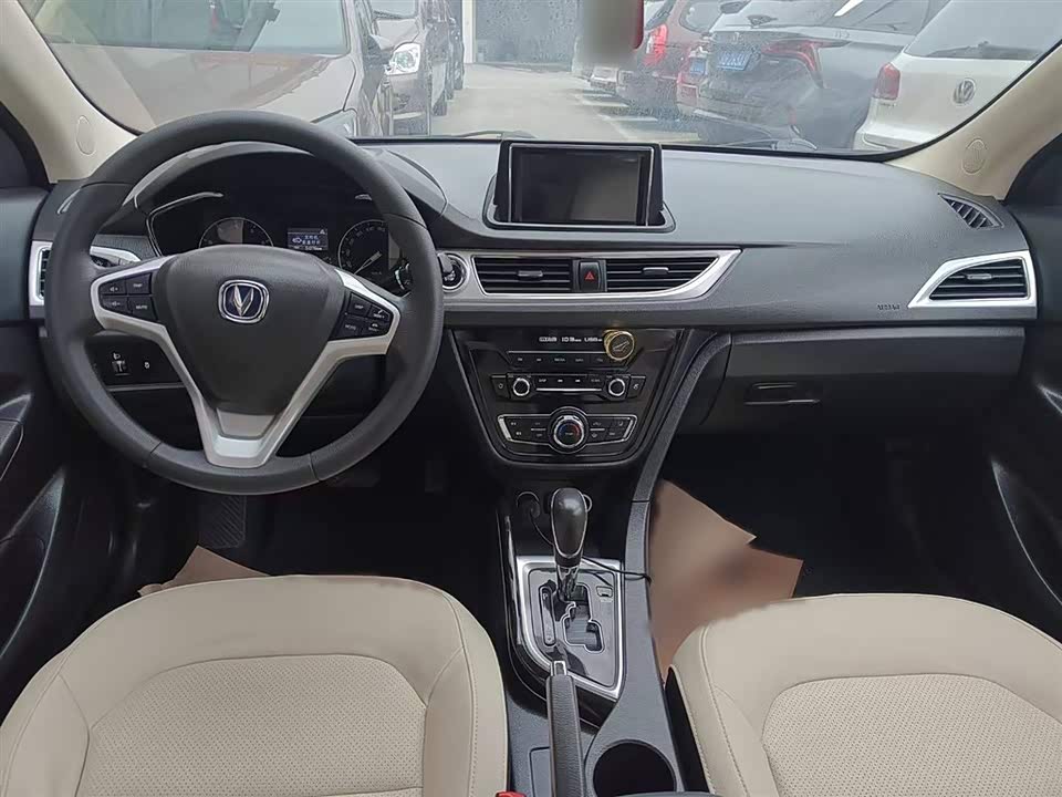 Changan Yuexiang V7