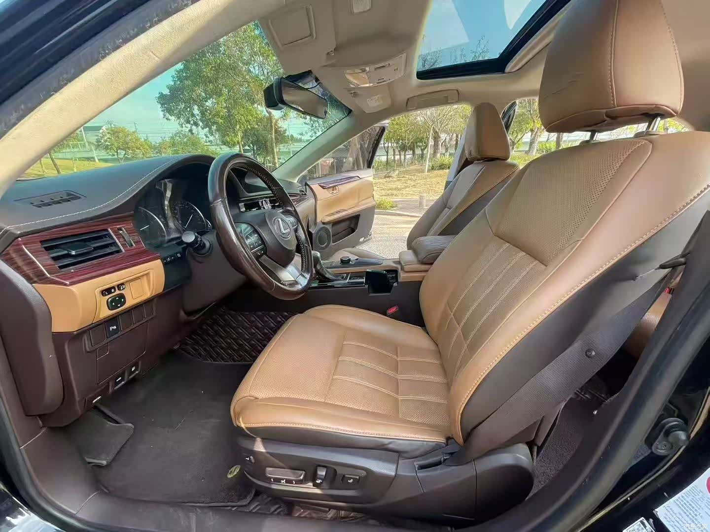 Lexus ES, 2016 7