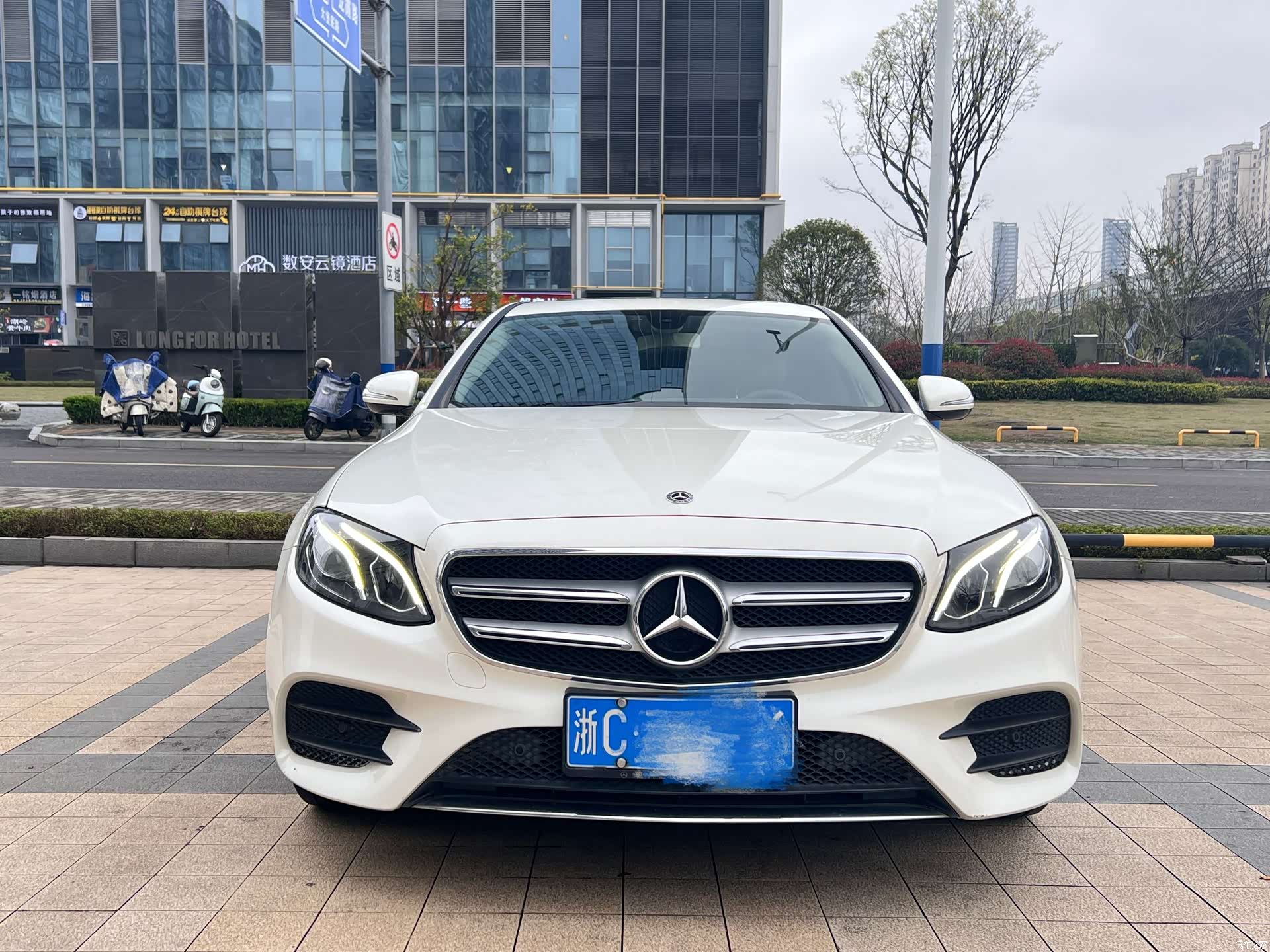 Mercedes-Benz E-Class, 2018 3