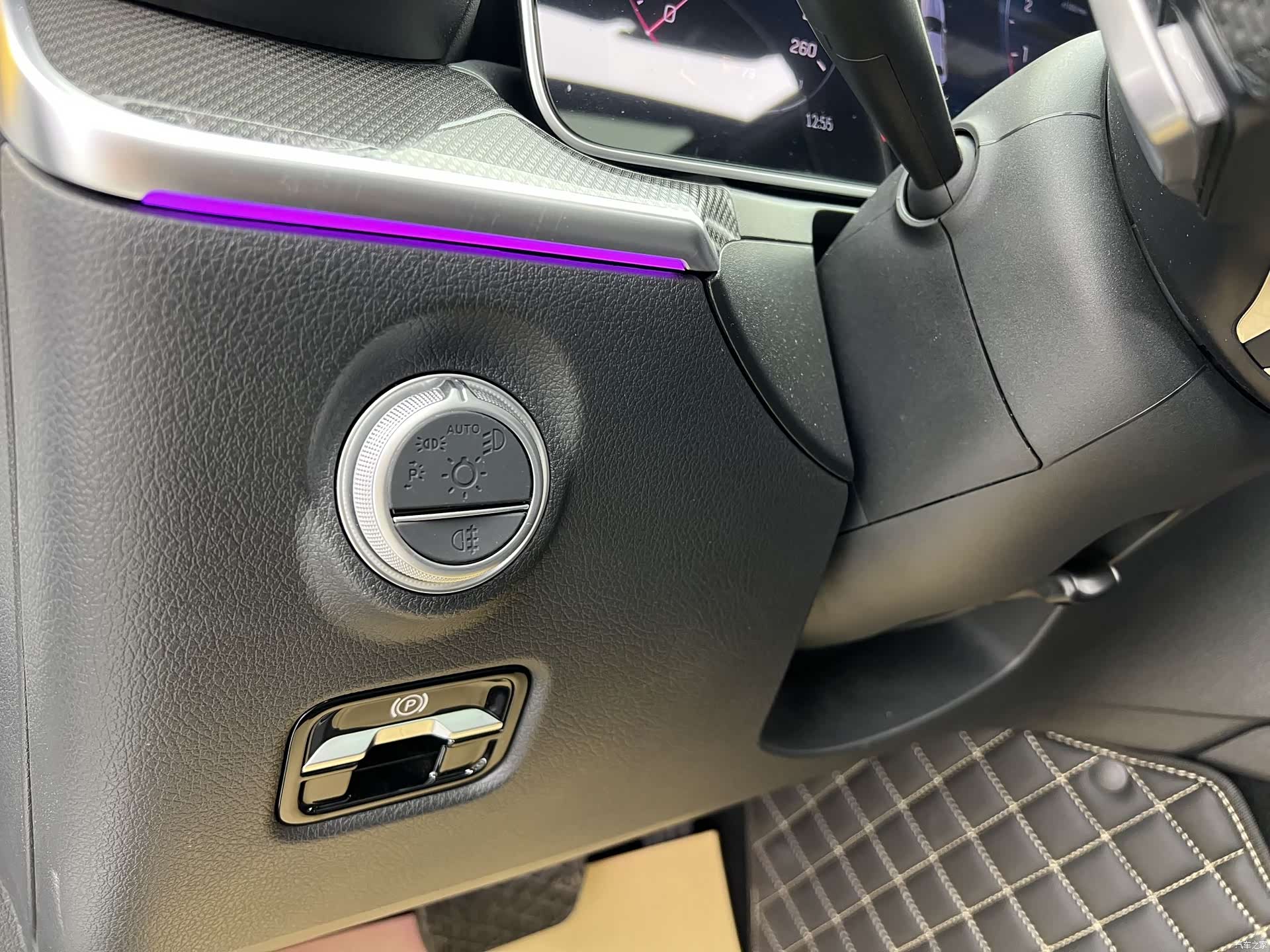 Mercedes-Benz C-Class, 2025 6