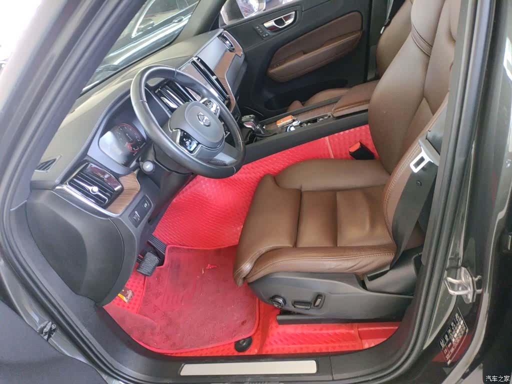 Volvo XC60, 2021 11