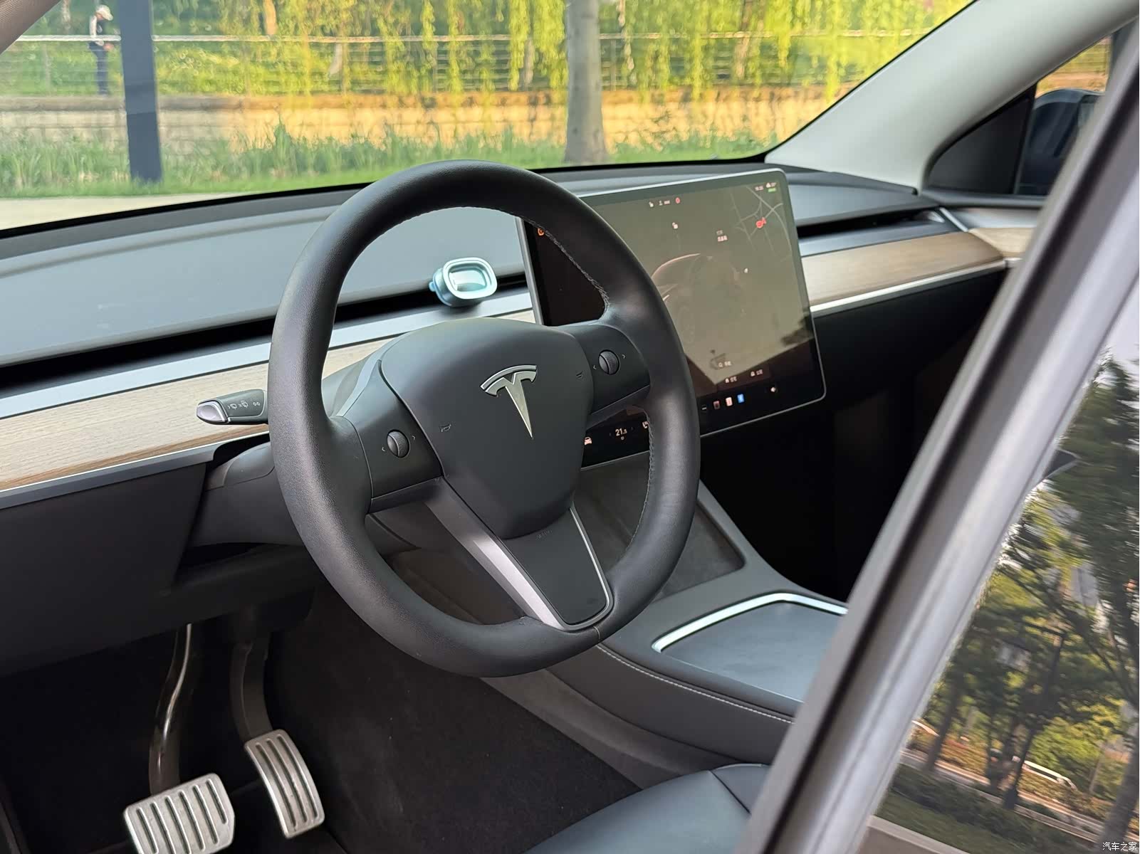 Tesla Model Y, 2022 13