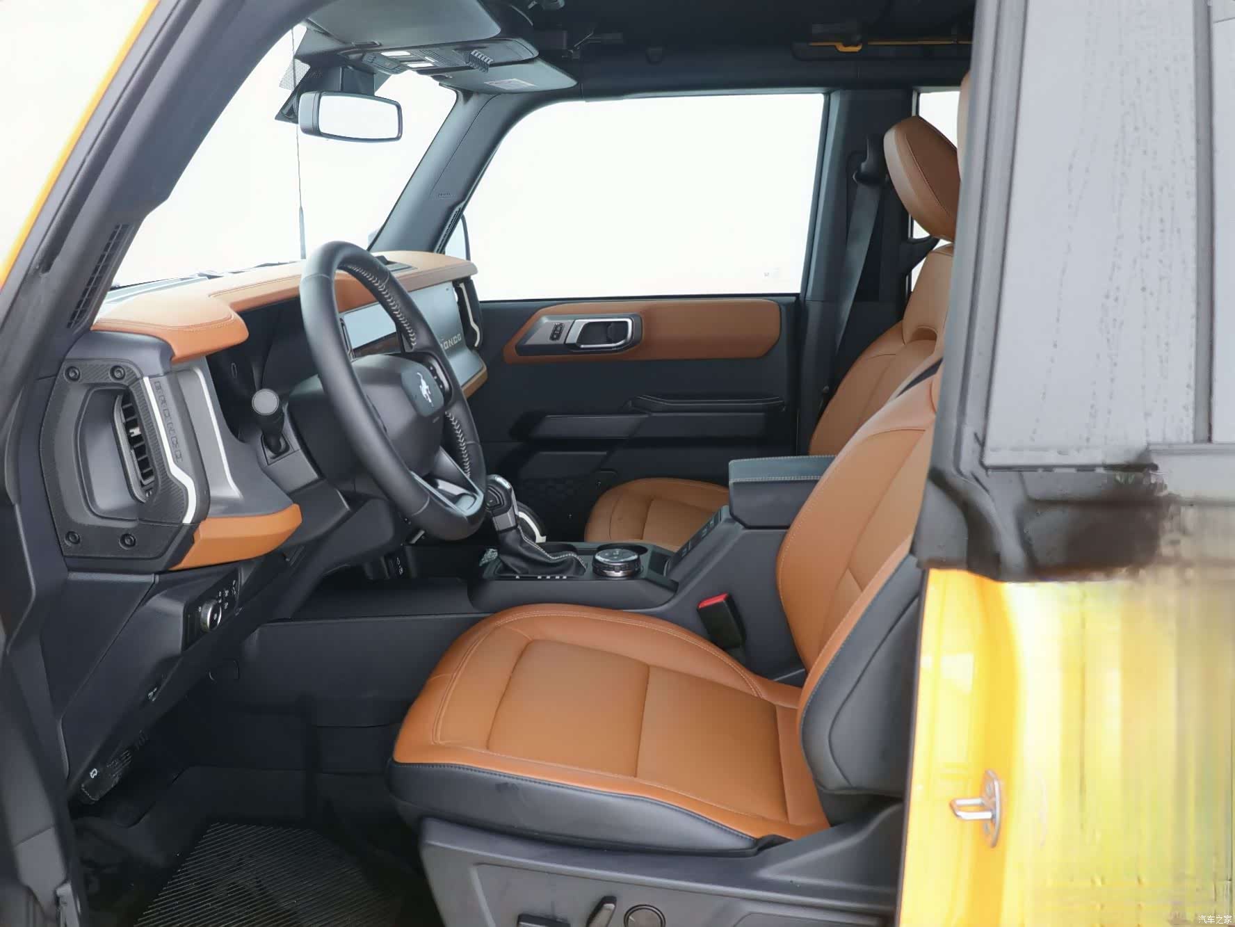 Ford Bronco, 2025 4