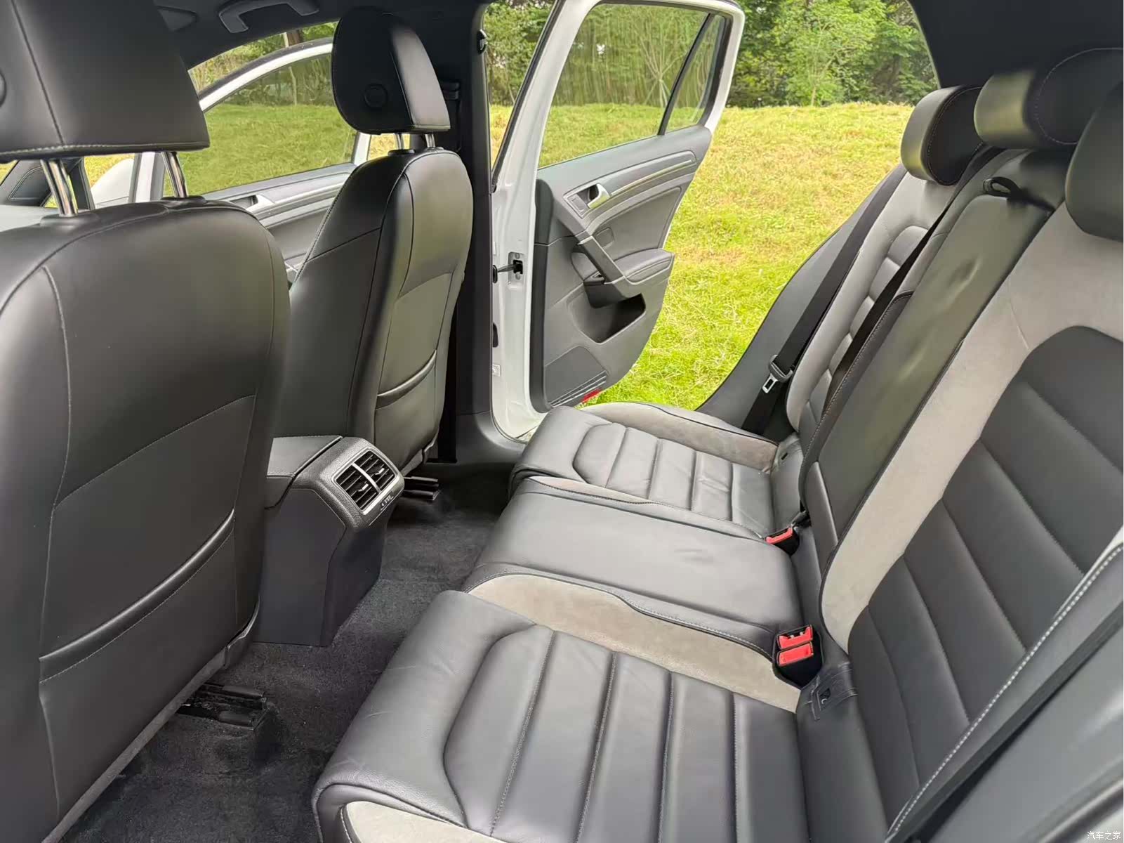 Volkswagen Golf, 2017 все фото