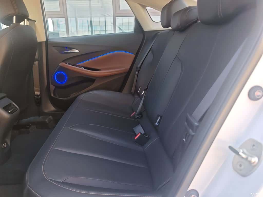 Buick Verano, 2022 17