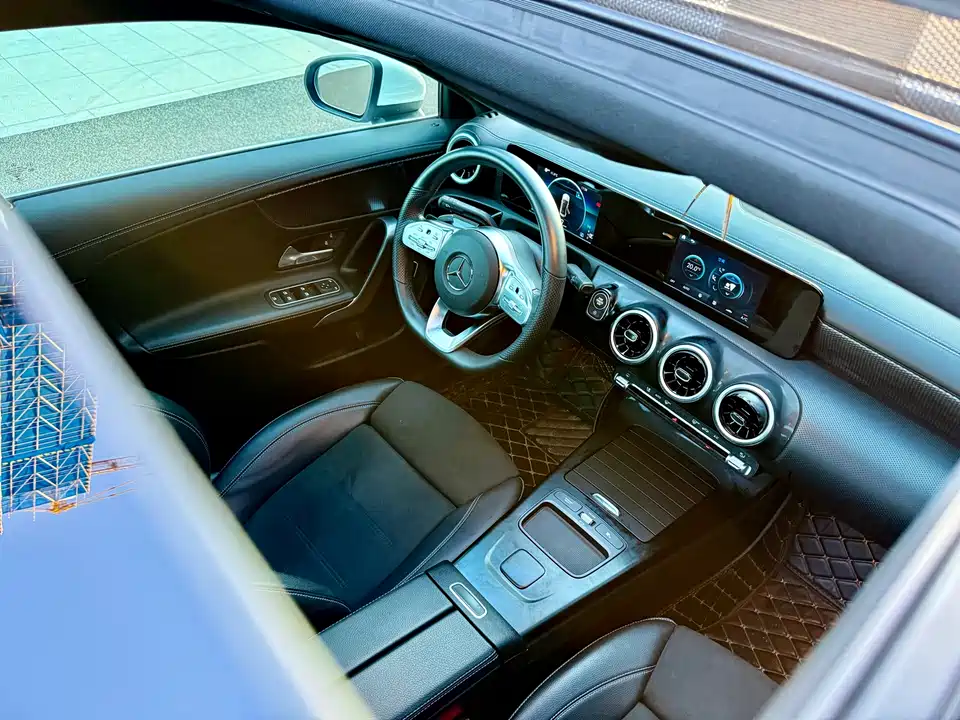 Mercedes-Benz Class A Mercedes-Benz Class A