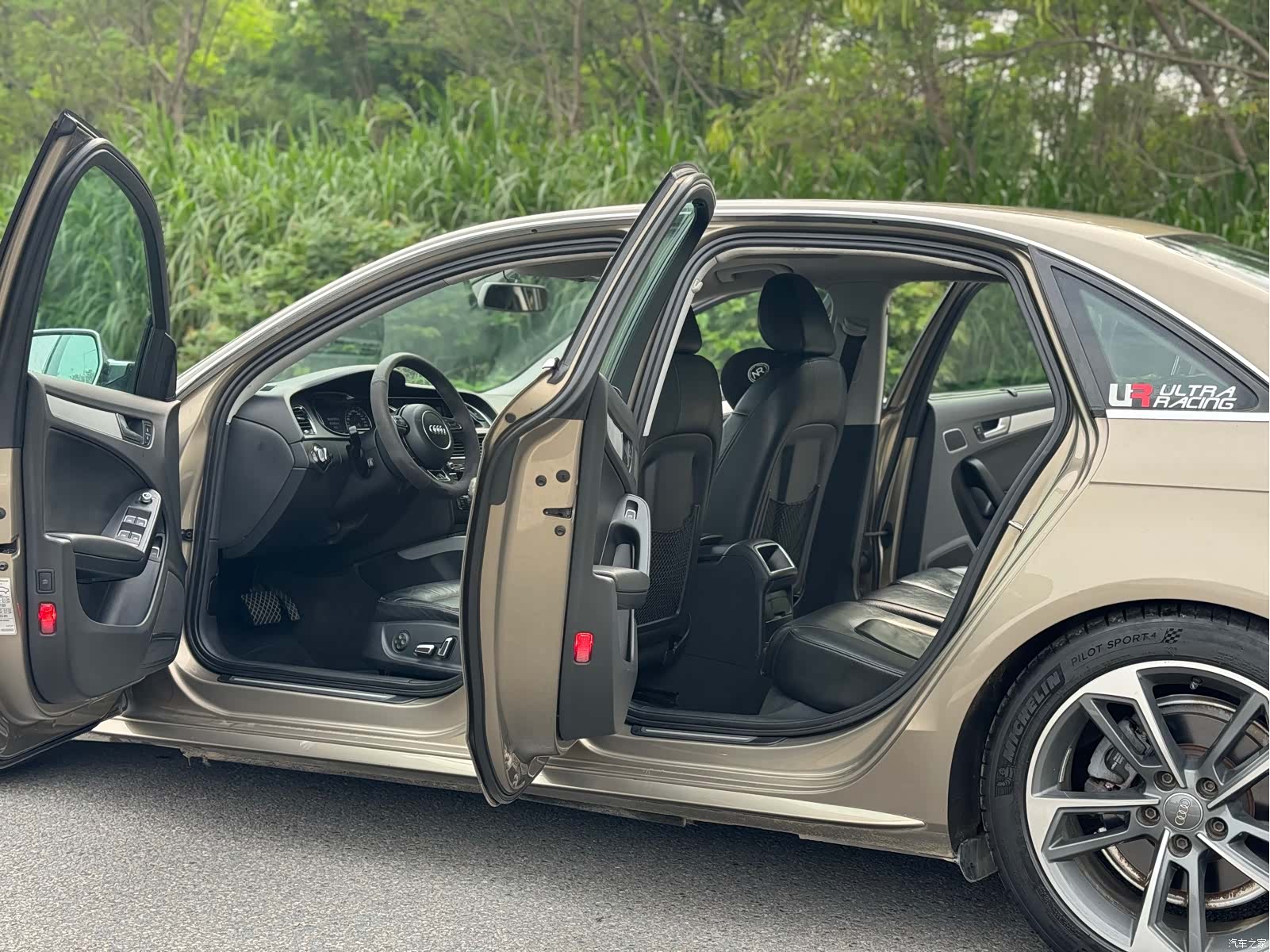 Audi A4L, 2014 26
