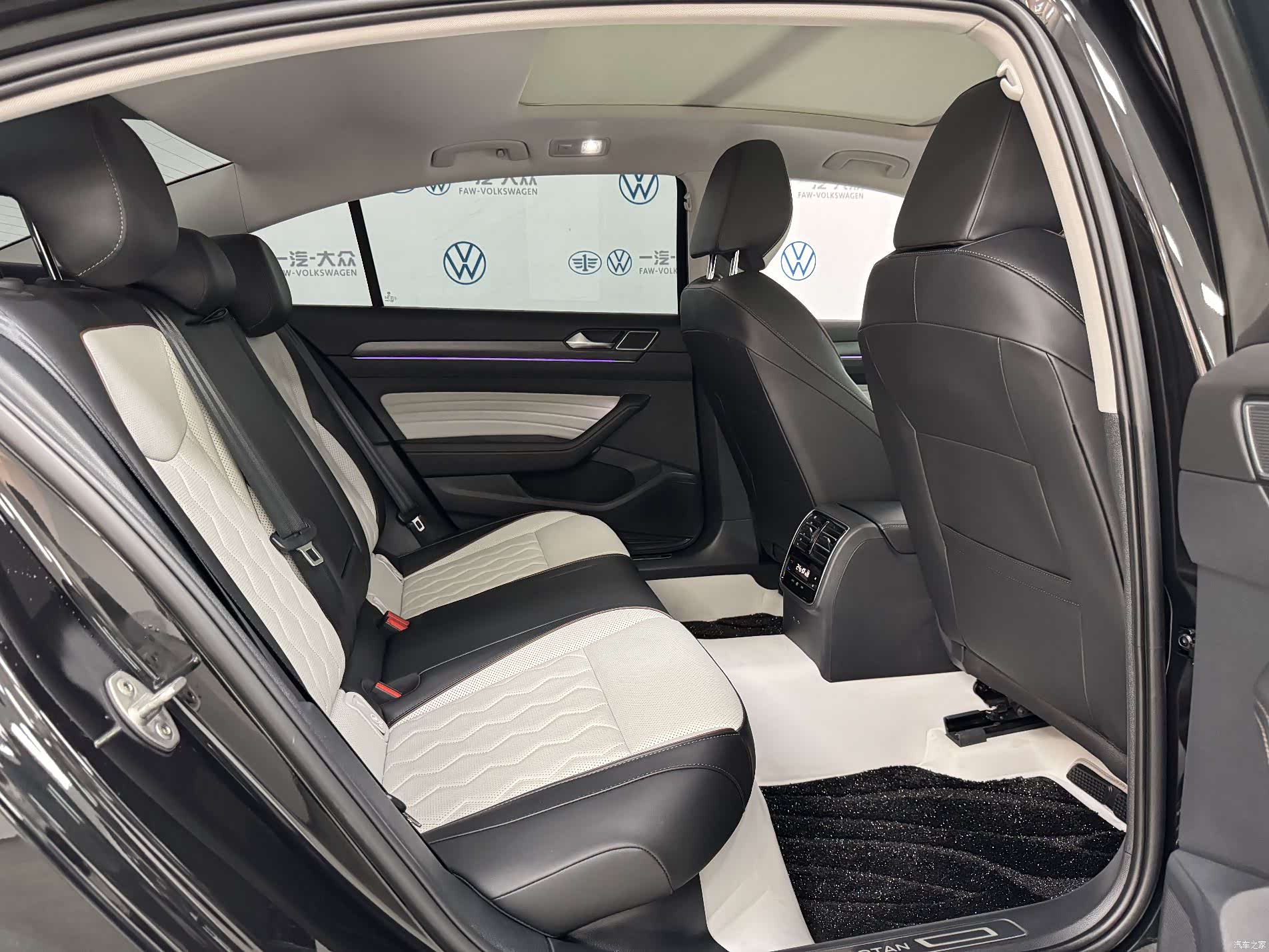 Volkswagen Magotan, 2026 16