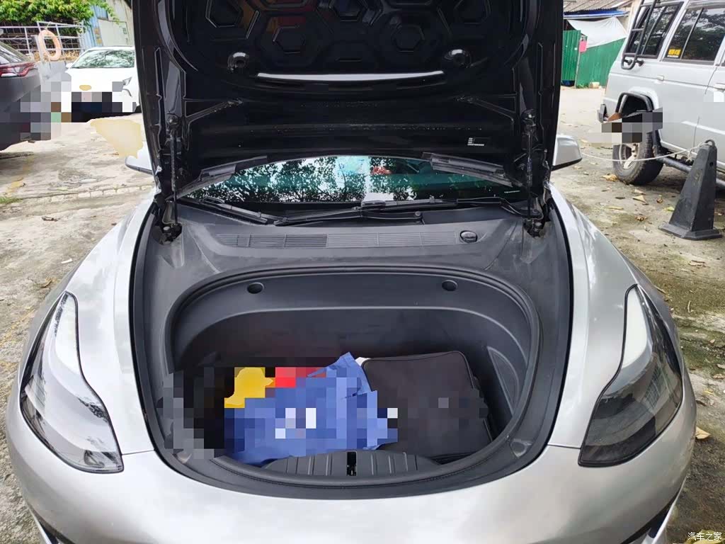 Tesla Model 3, 2022 11