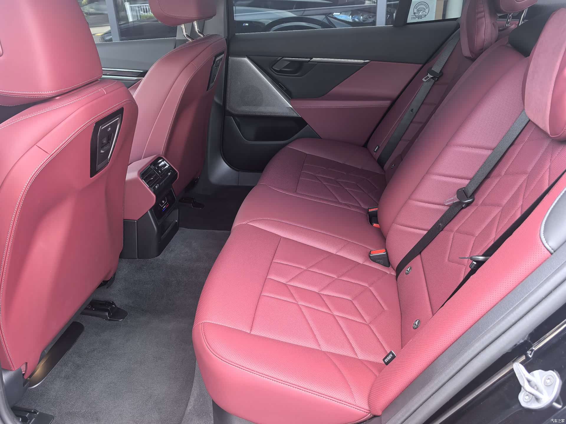 BMW i5, 2025 8