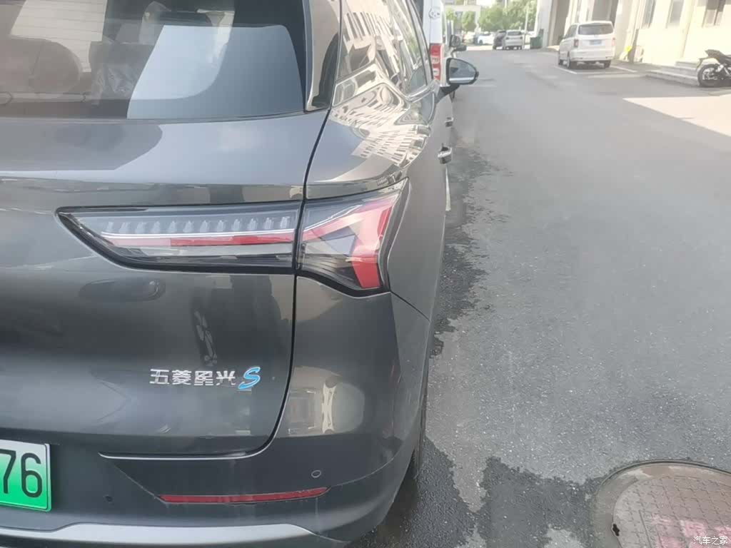 Wuling Starlight, 2025 8